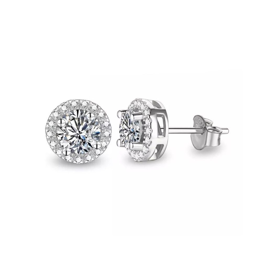 VVS1 Round Cut 3.O CT Diamond Moissanite D Color
Rhodium Plated 925 Earrings